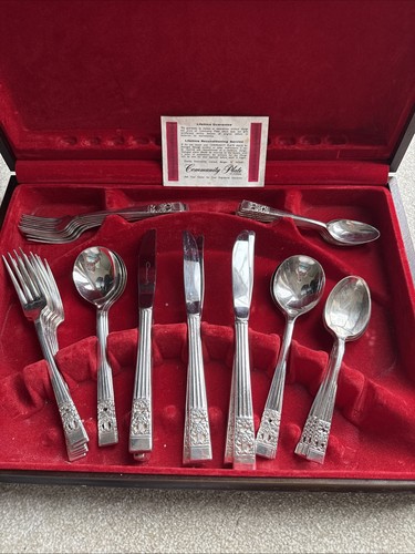 Sliver community plate - plate, cutlery