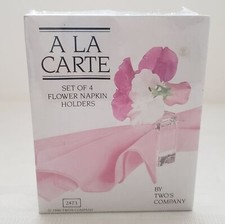 A LA CARTE Set Of 4 Flower