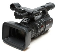 Sony HVR-Z5E PAL HDV 1080i DV CAM MINI DV Video Camcorder,black