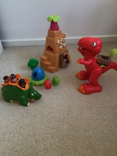 Elc happyland dinosaur set - happyland,
