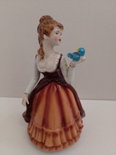 Porcelain figurine music box - figurine,