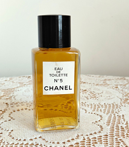 Chanel eau de - de, toilette