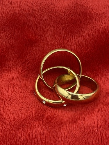 Gold tone metal russian - metal,