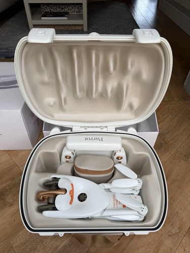 Unused parrot anafi robotic - parrot,