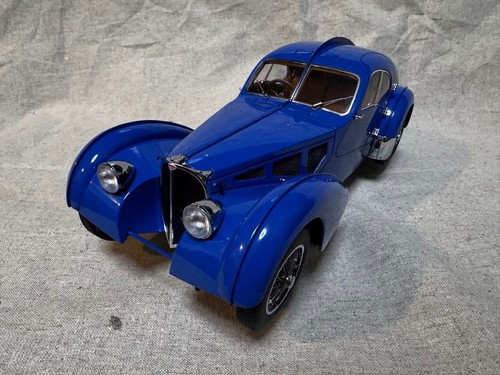 Autoart bugatti type - 1/18, 57sc