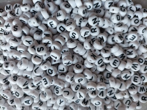 100 500 letters - -,