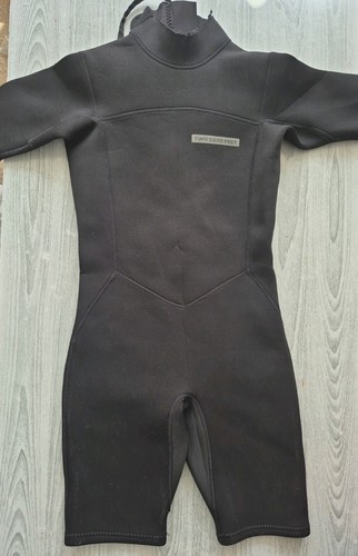 Two bare feet shorty wetsuit - two,