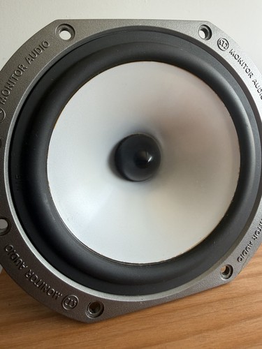 Genuine monitor audio - audio, bronze