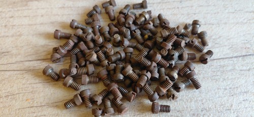 Meccano 100 37b - x, brass