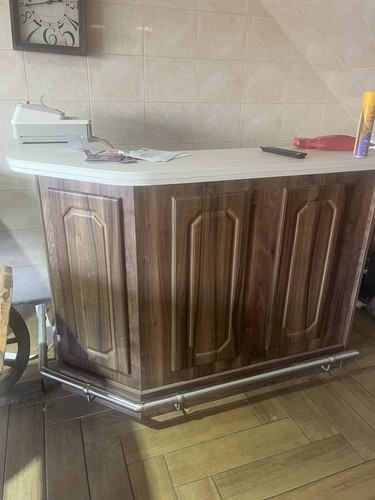 Rem salon reception desk - salon,