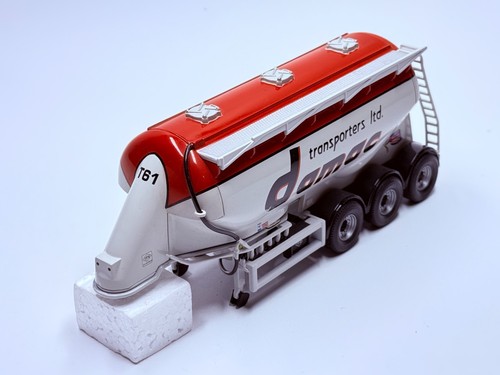 Corgi 76101 triple - corgi,