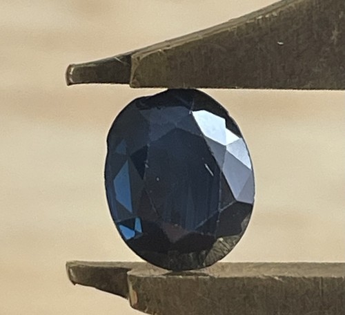 09ct natural sapphire dark - 1.09ct,