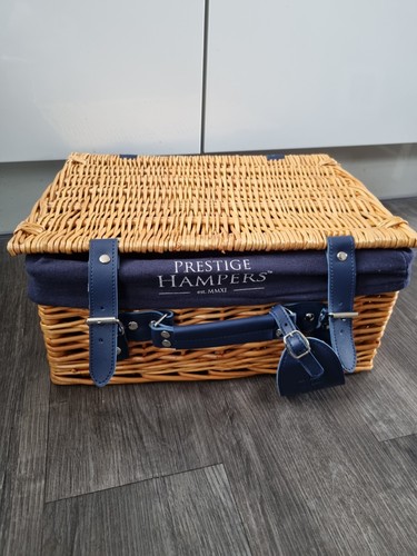 Prestige hamper basket with - basket,