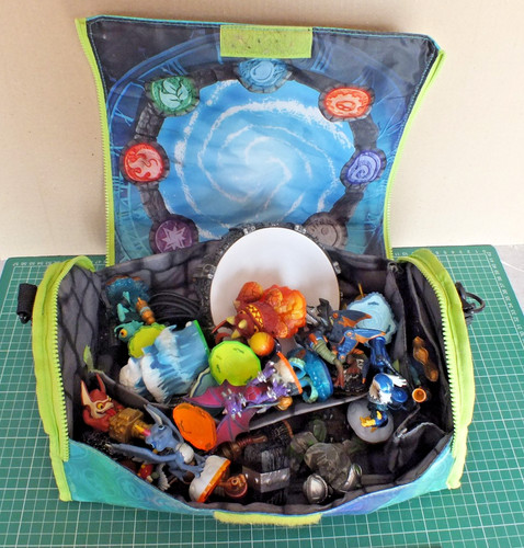Skylanders figures joblot - skylanders,