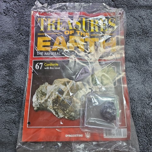 Treasures the earth - treasures,