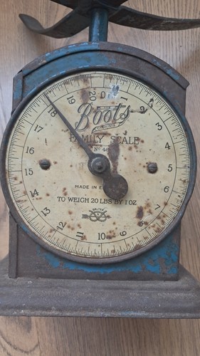 Vintage boots weighing - vintage,