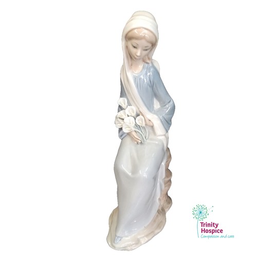 Lladro figurine porcelain - lladro,