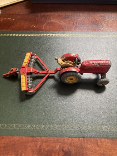 Dinky toys 300 massey - no,