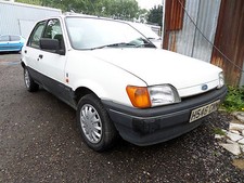 Ford Fiesta mk3 1.4 CVH AUTO white breaking spares SIDE REPEATER rs xr CVH