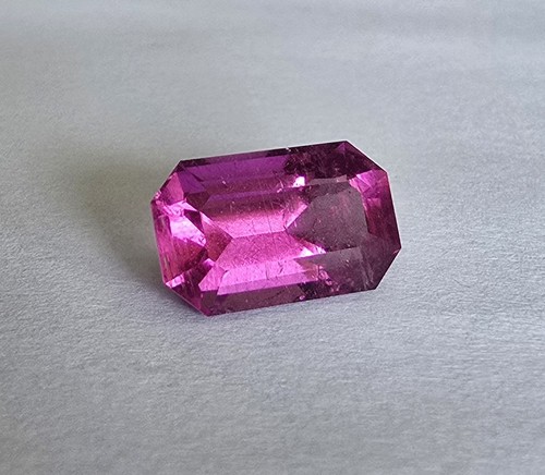 Stunning 34ct rubellite - 3.34ct,