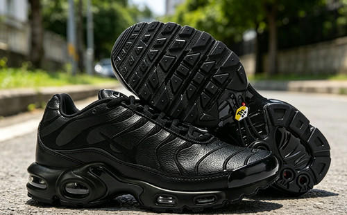 Nike air max plus triple - nike,