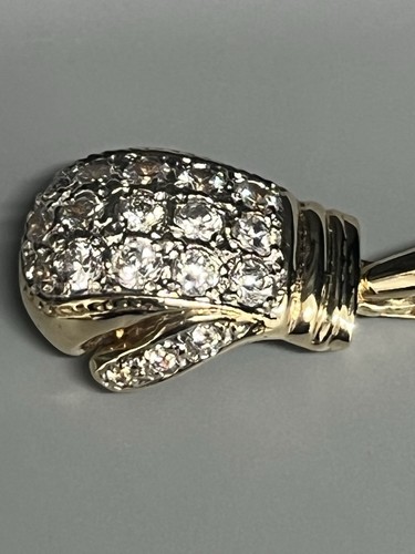 9ct gold large cubic zirconia - 9ct,