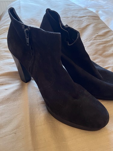 Marks and spencer foot - and,