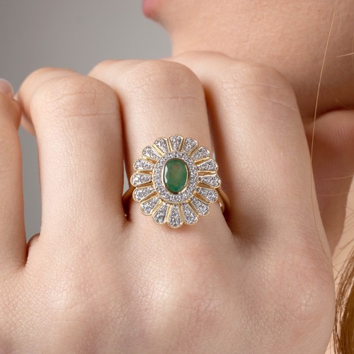 9ct yellow gold emerald - gold, and