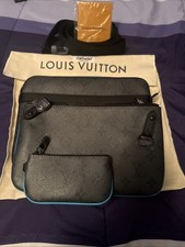 Louis Vuitton Trio Messenger