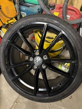 VW GOLF R MK7 7.5 19" X1