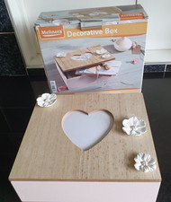 Melinera Decorative Box With Resin Flowers & Photo Frame Lid