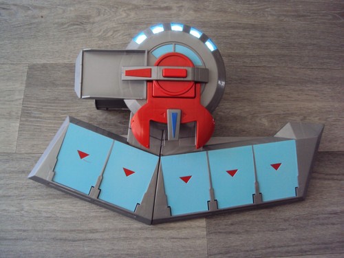 Duel disk - yu-gi-oh!,