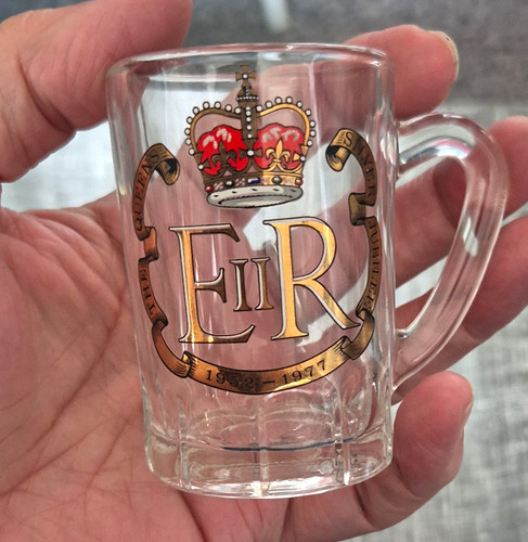 Queen elizabeth silver - queen,
