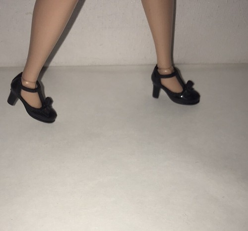 Sindy fashion doll bar - t,