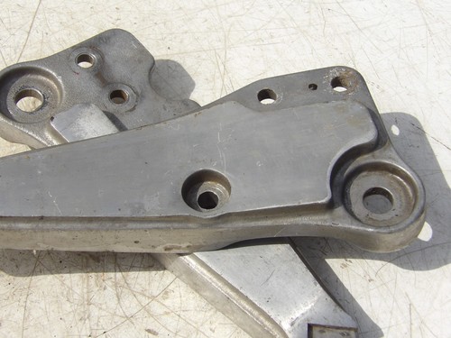 Suzuki gsx 1100 footrest - suzuki,