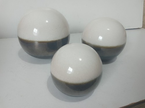 Carpet balls three brown - three,