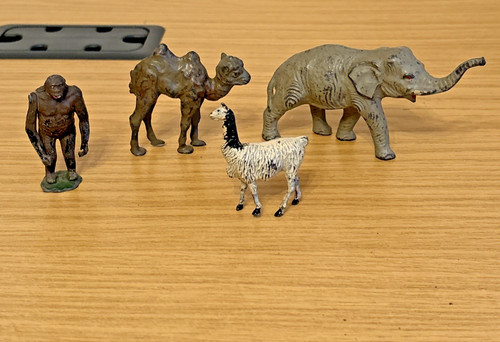 Ck121 vintage britains - ck121:,