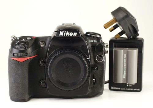 Nikon d300s dslr camera body - camera,