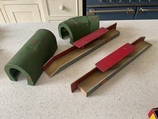 Triang Hornby Railways Oo Gauge Or Similar Tunnel And Station Lot X4 NICE LOT