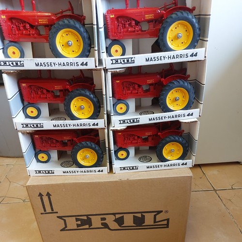 Ertl massey harris - ertl,