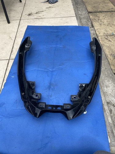 Suzuki burgman an400 rear grab - rear,