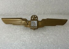 United Airlines Plastic wings