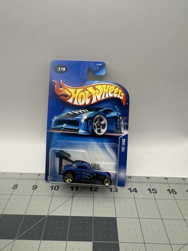 New 2003 hot wheels fiat - new,