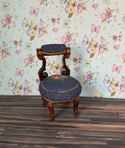 12th scale dolls house - 1/12th,
