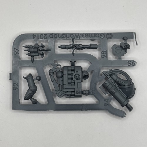 Warhammer 40k space marine - warhammer,