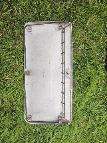 Isuzu trooper bonnet scoop - trooper,