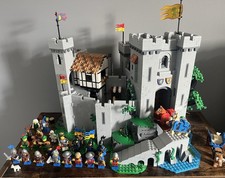 Lego Lion Knights Castle 10305