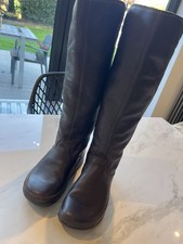 Fitflop SuperBoot Wobbleboard Brown Long Boots Size 3..BNWOB