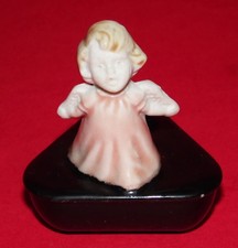 WADE * Beautiful Vintage 1960s