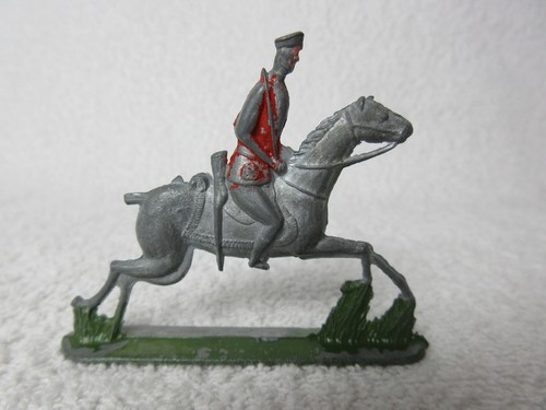 Vintage toy lead soldier - lead, on